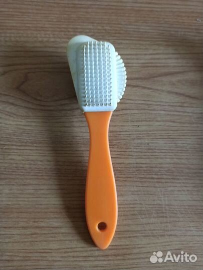 Щётка по уходу за обувью. нубук, замша в том числе