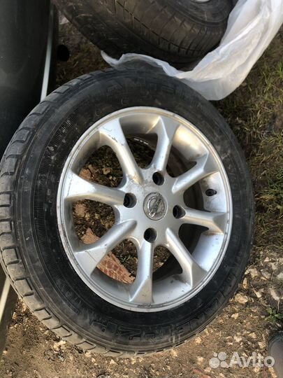 Колёса летние r14 Nissan