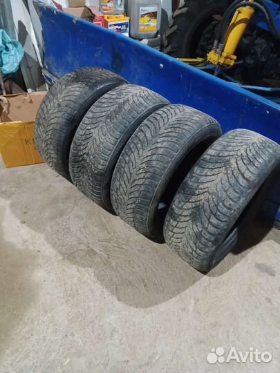 Nokian Tyres Hakkapeliitta 9 235/55 R17