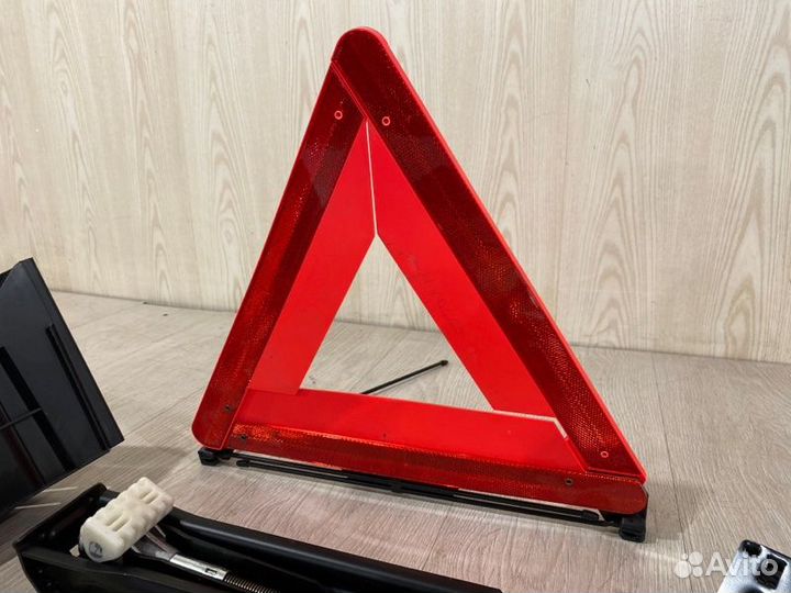 Набор инструментов Mercedes Benz E300 W211