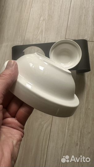 Миски на подставке для животных