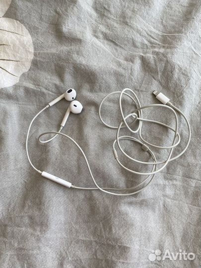 Наушники проводные apple earpods lightning