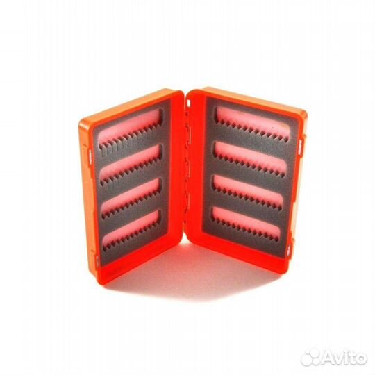 Коробочка для приманок на магните