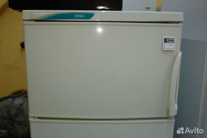 Холодильник Stinol 242