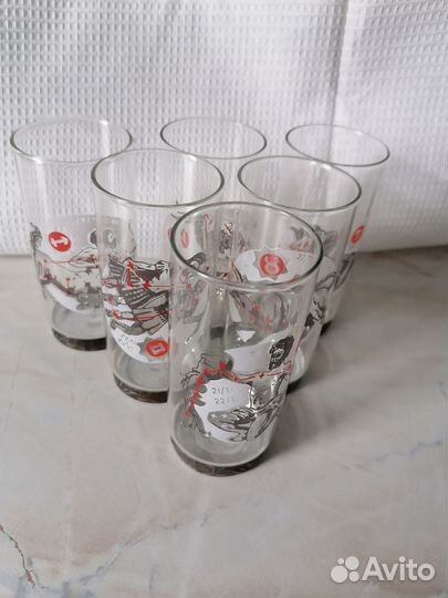 Графин, рюмки, стопки