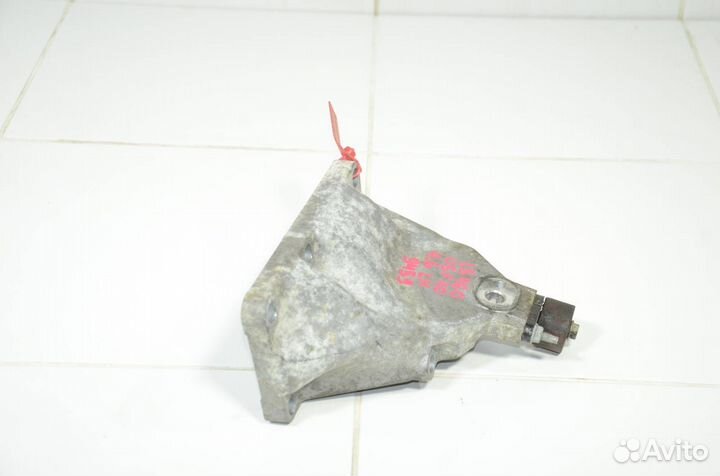 Кронштейн опоры двс Lexus Ls460 USF40 4.6 (1urfse)