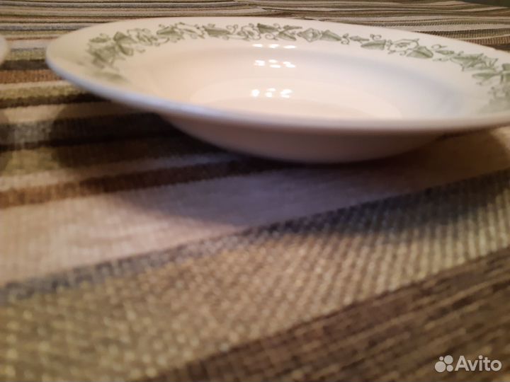 Блюда и тарелки