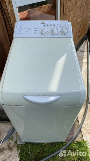 Нерабочая стиральная машина Indesit witl 86 б/у