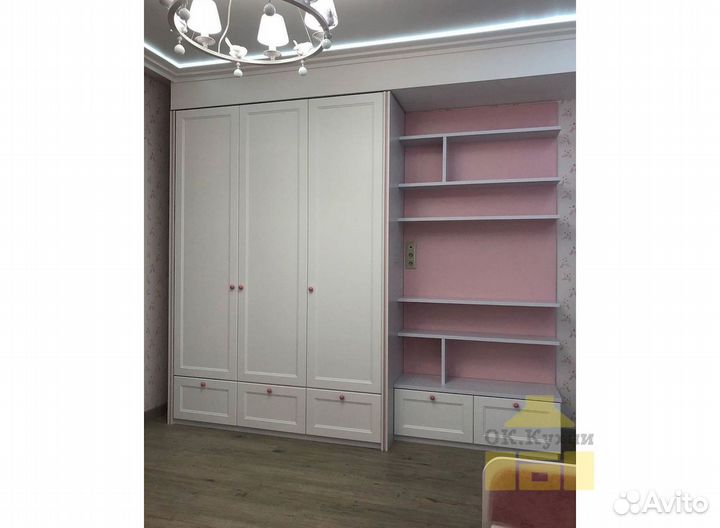 Угловой шкаф