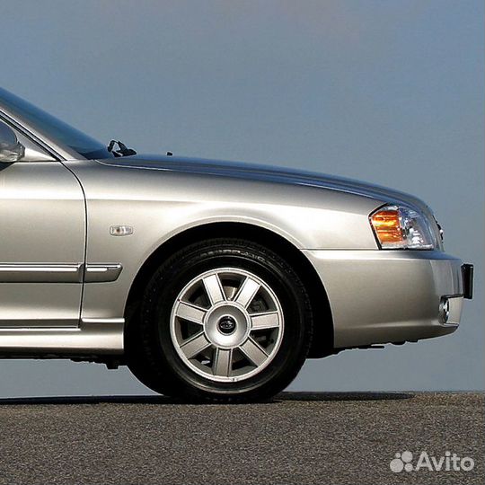 Крыло переднее правое в цвет Kia Magentis GD