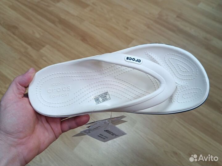 Шлепанцы вьетнамки Crocs white