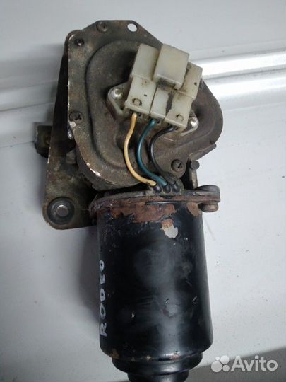 Моторчик стеклоочистителя Isuzu Rodeo