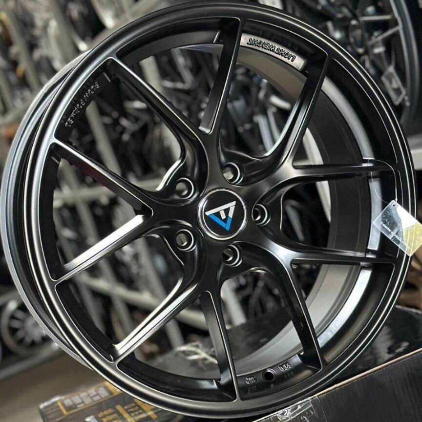 Литые диски Wheelegend VLF10 7.5×R17 5×108