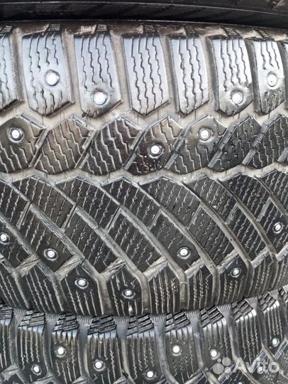 Gislaved Nord Frost 200 235/45 R18