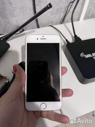 Телефон iPhone 6