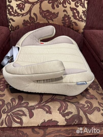 Автокресло бустер