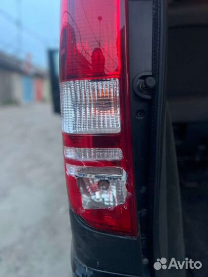 Фара левая задняя Mercedes Viano