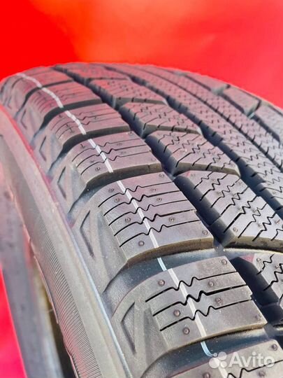 Triangle TR777 215/70 R16 104T