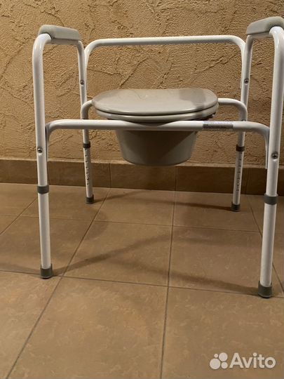Кресло-туалет для инвалидов и пожилых