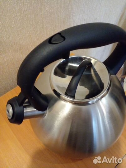 Чайник из нержавеющей стали новый