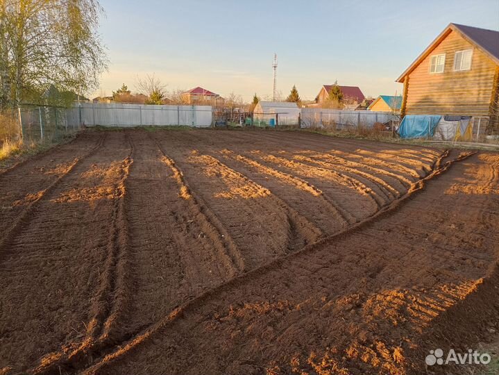 Вспашка земли минитрактором