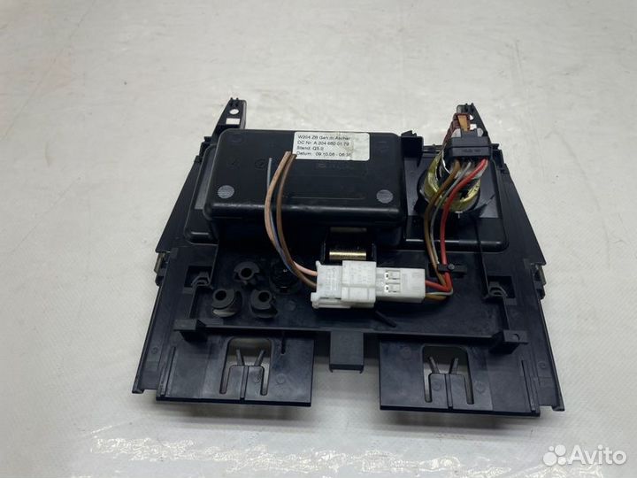 Пепельница Mercedes-Benz C W204 6.3 2009