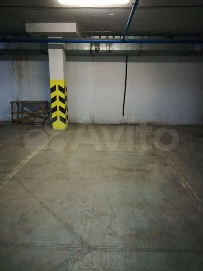 Машиноместо, 14 м²