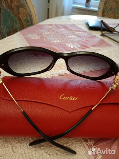 Солнцезащитные очки женские cartier