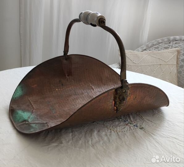 Антикварная дровница медь бронза фарфоровой ручкой