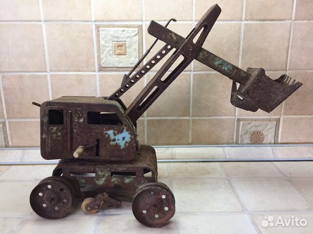 Игрушка экскаватор СССР 60-х металл в ремонт