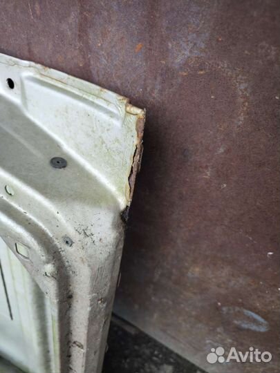 Audi 100 c3 дверь правая передняя