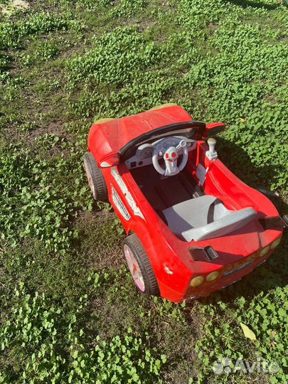 Машинка-каталка электрическая