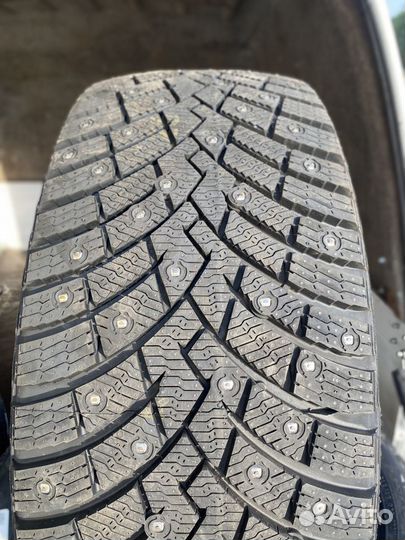 Pirelli Scorpion Ice Zero 2 225/60 R18