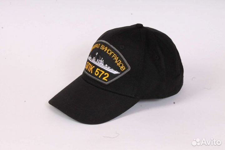 Бейсболка с авторским вышитым шевроном