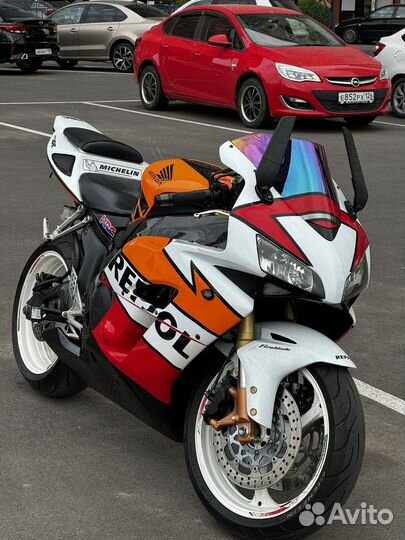 Honda cbr 1000rr