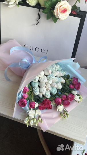 Клубничные букеты