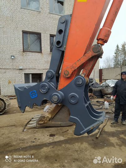 Крашер / бетонолом механический на ZX250H-3