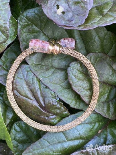 Браслет из эпоксидной смолы и сухоцветов