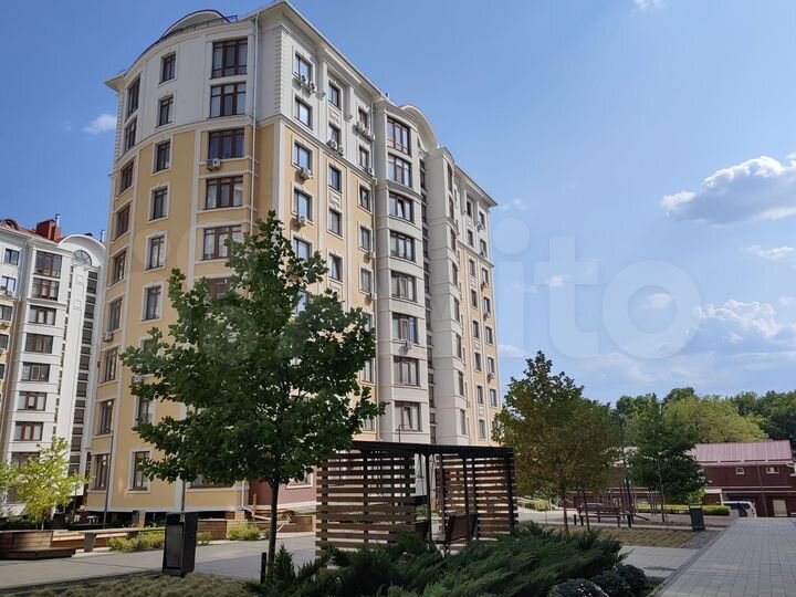 2-к. квартира, 69,7 м², 8/10 эт.