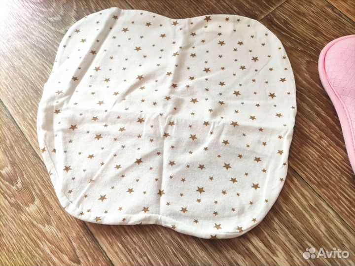 Подушка анатомическая для новорожденных с наволочк