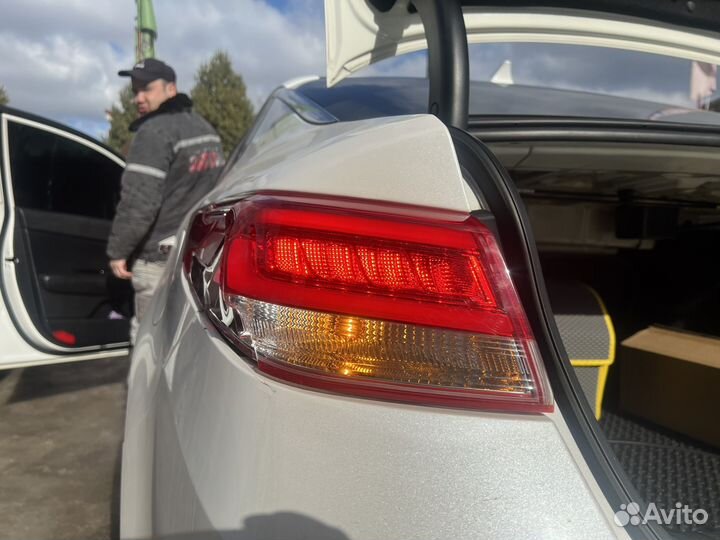 Фонарь LED Kia Optima jf