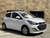 Chevrolet Spark 1.0 CVT, 2020, 54 000 км, с пробегом, цена 1 390 000 руб.