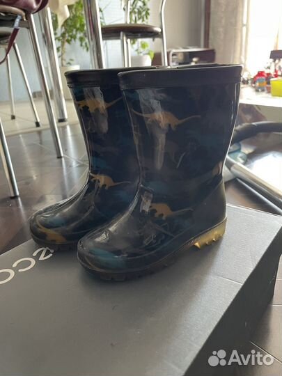 Детсткие резиновые сапожки 25 р
