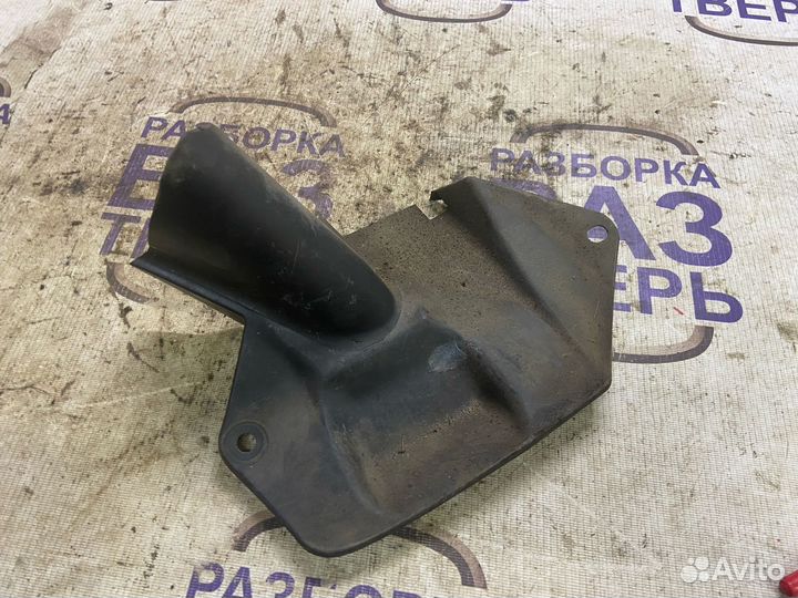 Пластик рулевой рейки Октавия А4