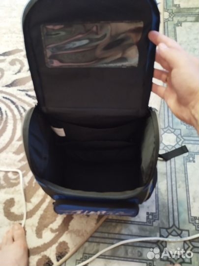 Школьный портфель рюкзак для начальной школы