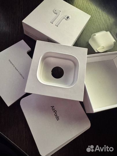Коробка от AirPods (1 rev.)