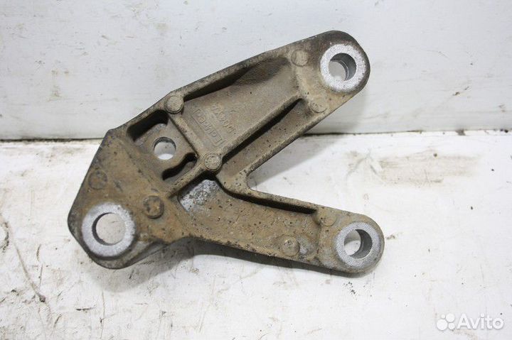 Кронштейн кпп ford focus III 2011