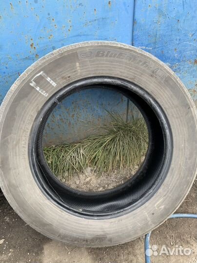 Yokohama BluEarth-A 215/65 R17