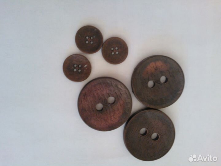 Пуговицы