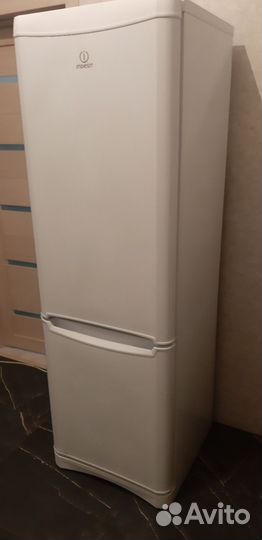 Холодильник Indesit Full No frost хорошее доставка